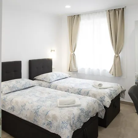 Slavica Apartment *